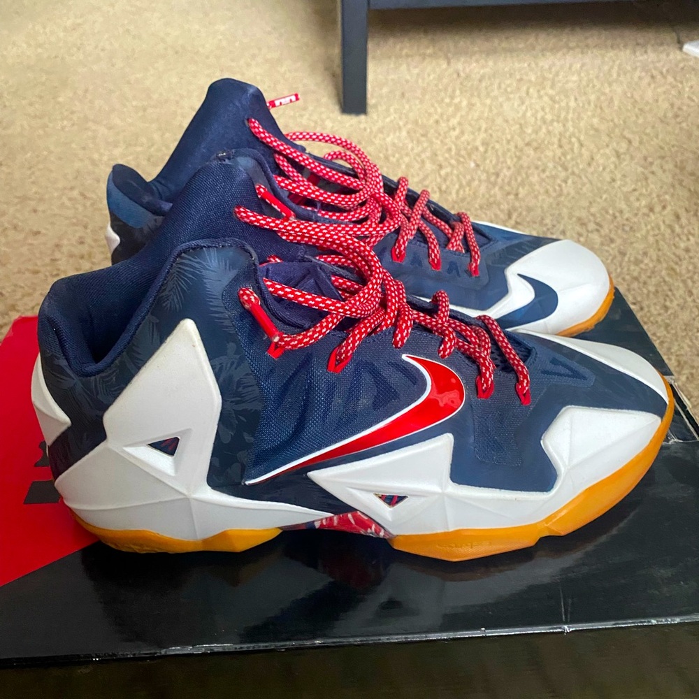 Lebron XI Independence Day